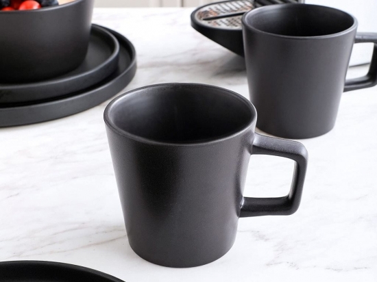 TAZA CERAMICA SELECTA MODELO: STONE+LINE 325 ML. 9,5 CMS. X 9 CMS. COLOR NEGRO ASA RECTA MUG  COD. 310057