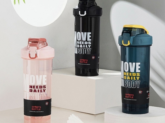 CARAMAÑOLA PLASTICA MOVE NEEDS DAILY BODY 800 ML. LIBRE BPA GRADUADA CON SHAKER COD. 4460015