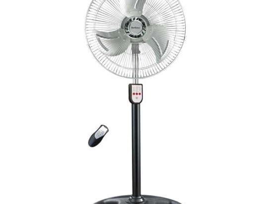 Ventilador de Pie BERLINA 3 Aspas de Metal con Control Remoto Medidas; 47 x 130 x 40 Cod. HE1511