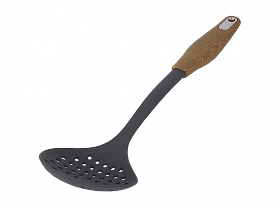 Espumadera Plástica Marca FREE COOK Mango Simil Madera Medidas; 34 cms. de largo x 11 de ancho Cod. FC7666/OKR-006