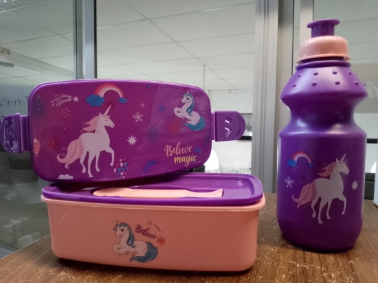 Conjunto/Set Lunchera Plástico con Botella Diseños Infantiles con Bolso Cod. HH1077