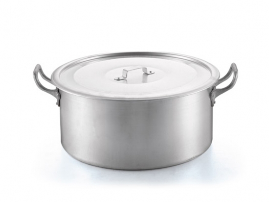 Cacerola aluminio 2 asas tapa aluminio Marca  OLIVEIRA  Cap. 14,5 LTS. Medidas  35 X  16 Cod. REF.5048