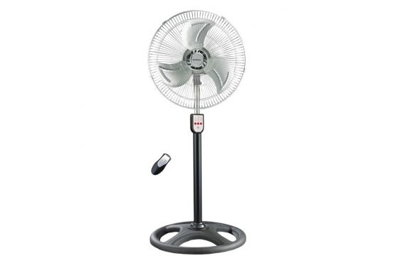 Ventilador de Pie BERLINA 3 Aspas de Metal con Control Remoto Medidas; 47 x 130 x 40 Cod. HE1511